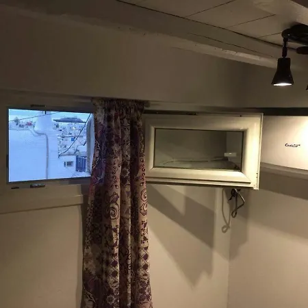 ゲストハウス ペンション デラ ノンナ